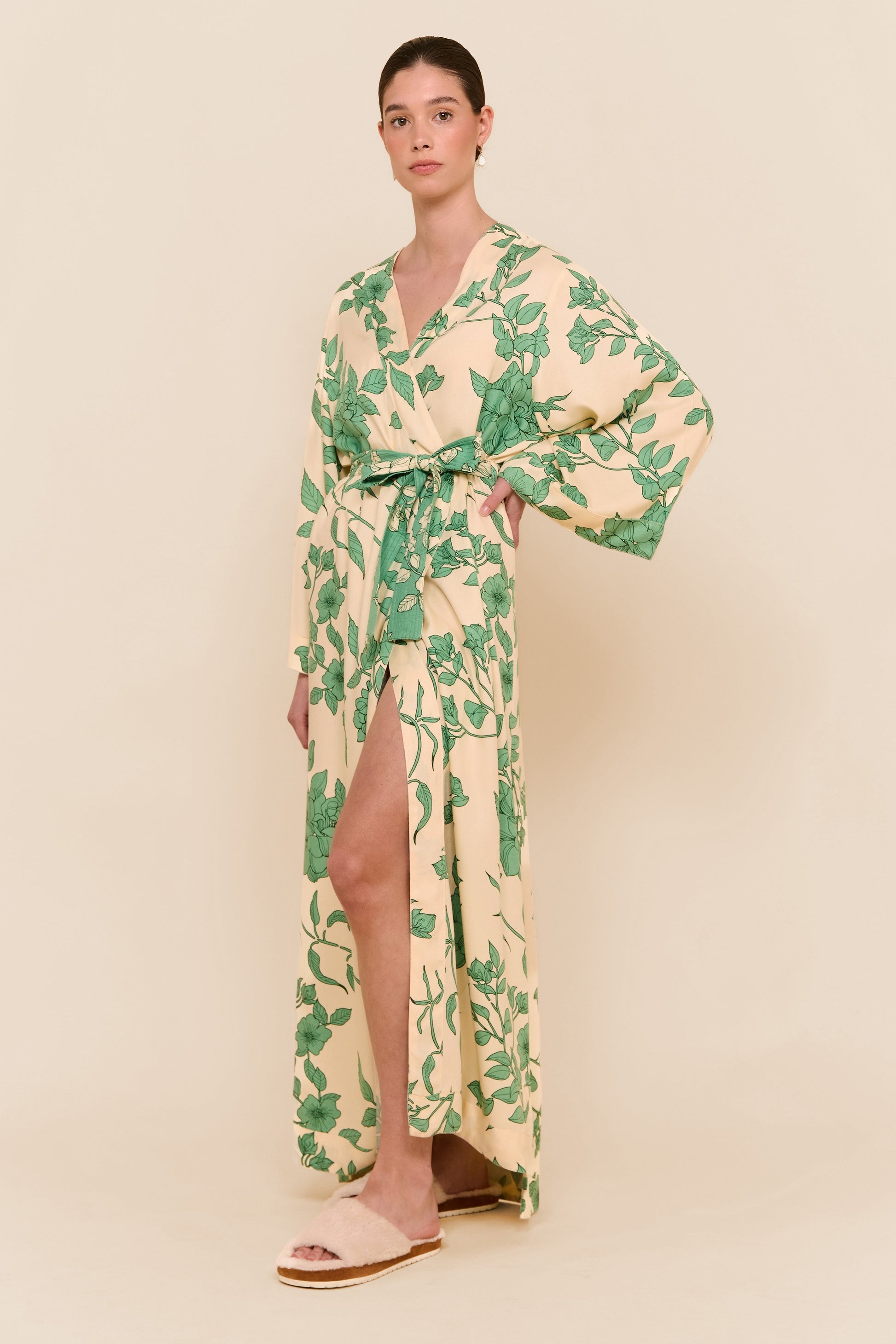 BABEYOND Kimono Robe lungo raso floreale damigella d'onore BABEYOND Kimono Robe lungo raso floreale damigella d'onore