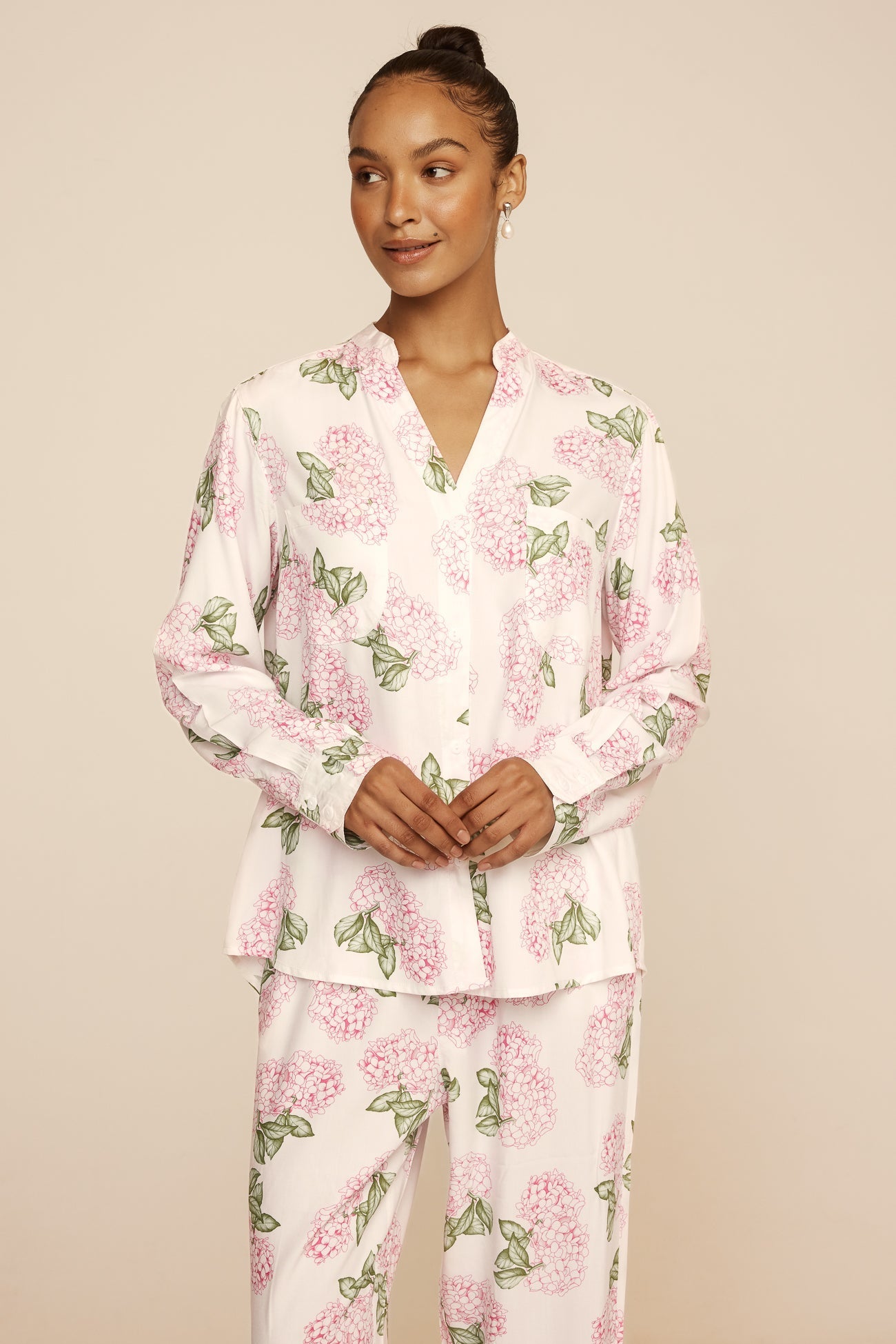 Marlon Satin Feel Floral Print Pyjama Set Marlon Satin Feel Floral Print Pyjama Set